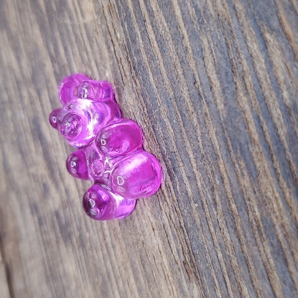 P104 - Picture 2 of 2